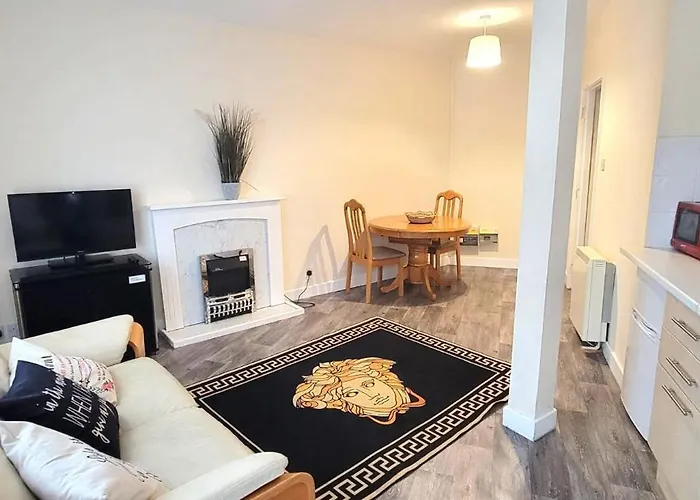 Cozy One-Bedroom Studio Flat !