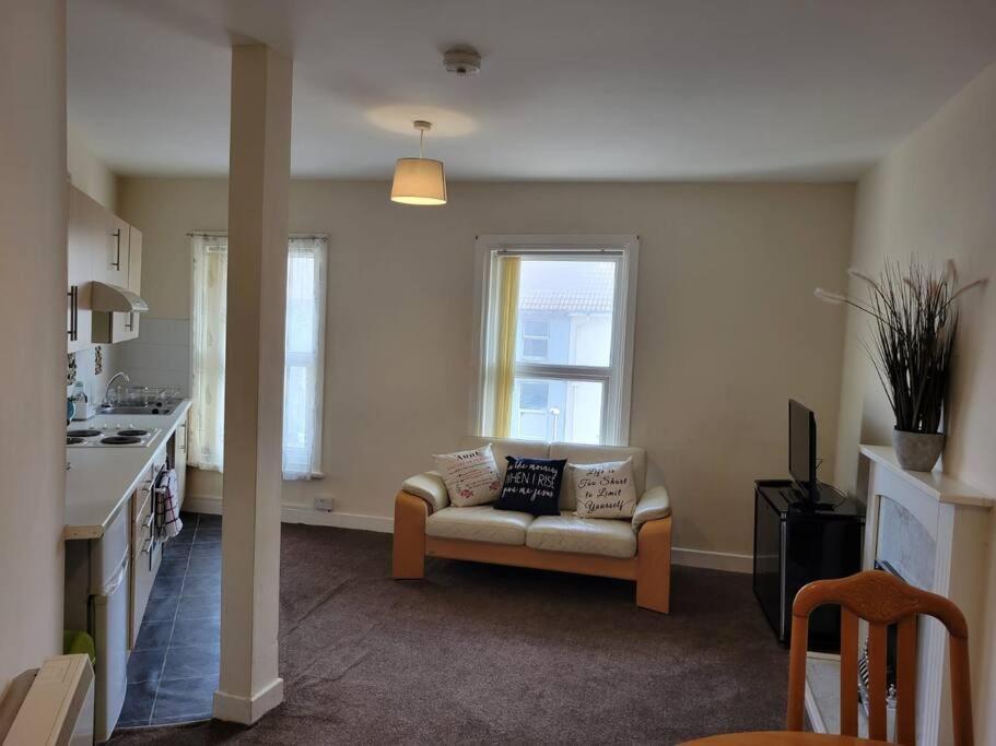 Апартаменты Cozy One-bedroom Flat !