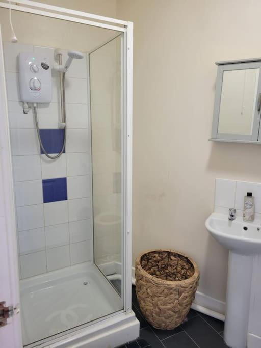 Апартаменты Cozy One-bedroom Flat !