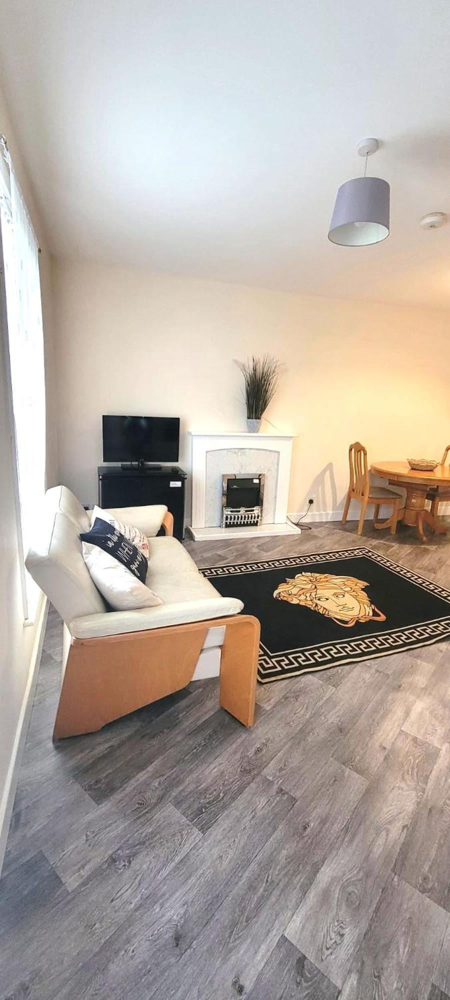 Апартаменты Cozy One-bedroom Flat ! *